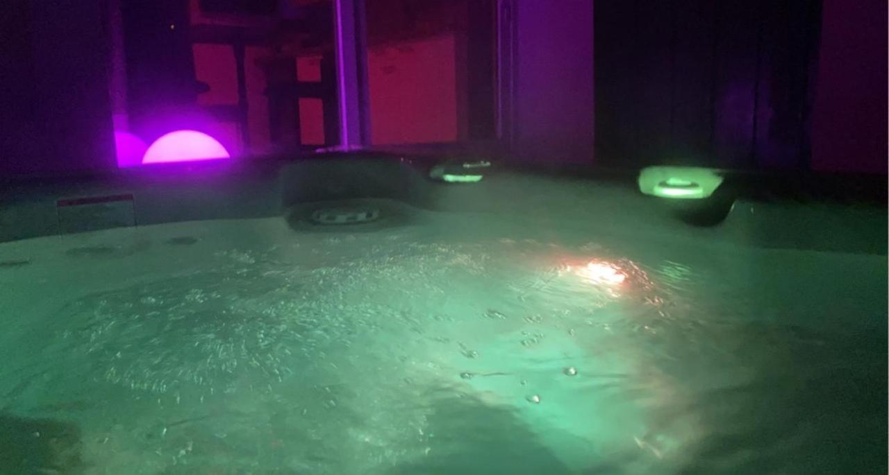 La Suite De Charme Du Mas De La Fontaine De Jonquier Avec Spa Privatif Séguret Dış mekan fotoğraf